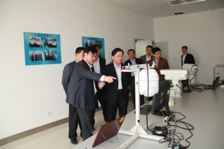 省科技廳黨組書(shū)記、廳長(zhǎng)劉為民一行來(lái)神戎公司調(diào)研指導(dǎo)工作