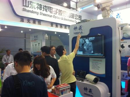 山東神戎應(yīng)邀參加2013年第十四屆國(guó)際安博會(huì)